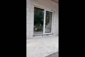 Остекление одноэтажного коттеджа из газобетона